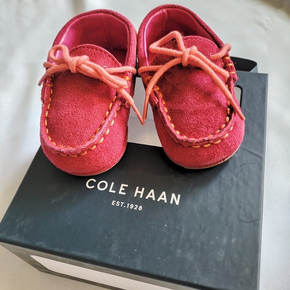 COLE HAAN Pink Grant Driver Shoes, Infant 2 - Picture 2 of 9